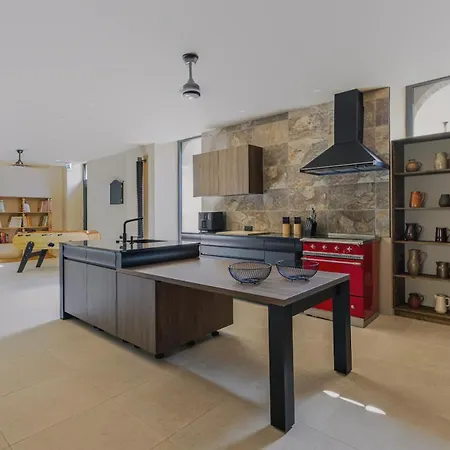 Domaine Alga, A Bucolic 10 Minutes From Cognac *